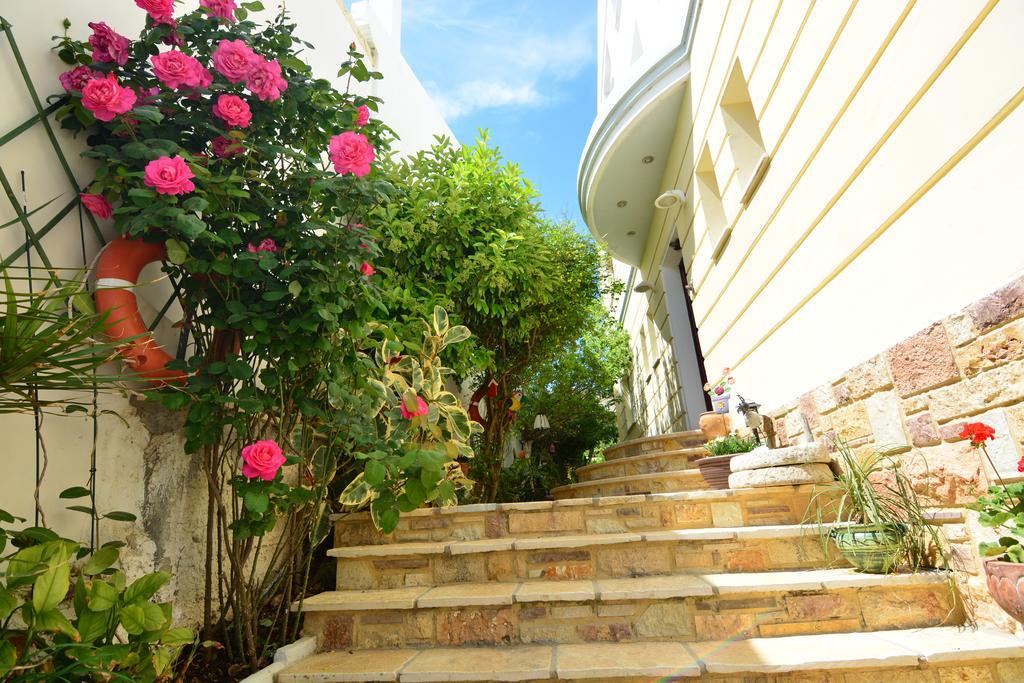 Diamante Beachfront Suites Xylokastro Dış mekan fotoğraf