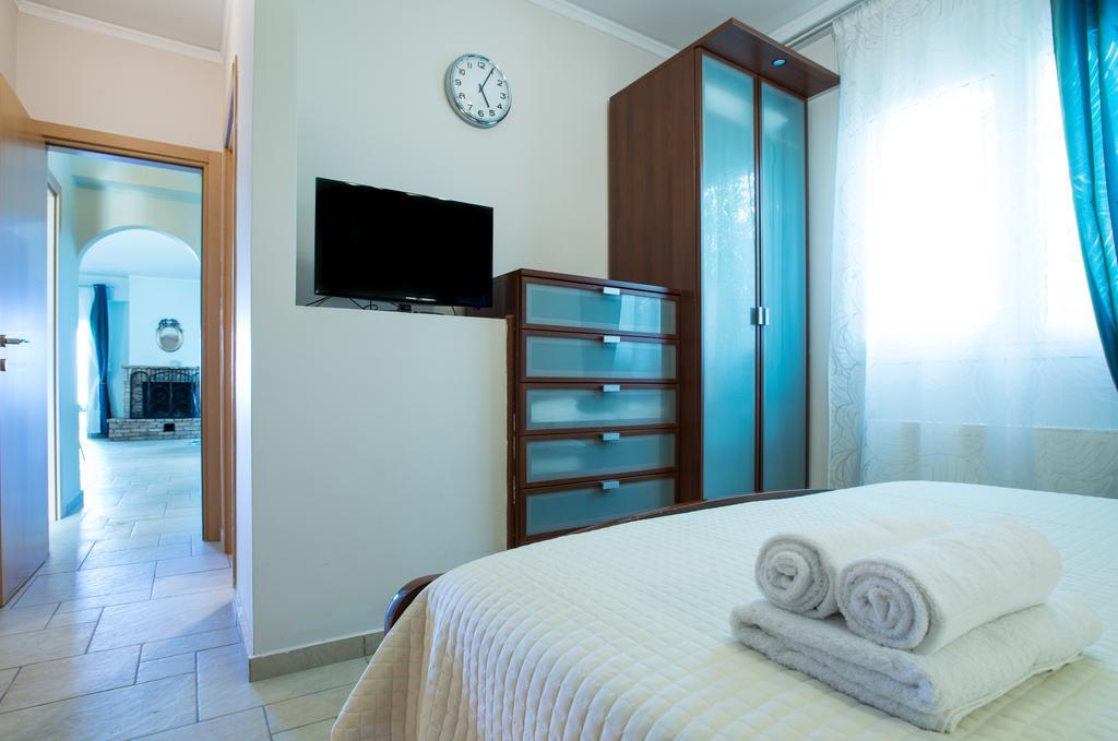 Diamante Beachfront Suites Xylokastro Dış mekan fotoğraf