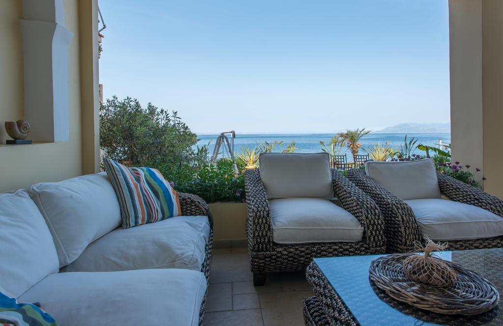 Diamante Beachfront Suites Xylokastro Dış mekan fotoğraf