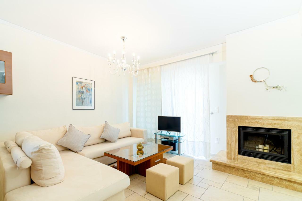 Diamante Beachfront Suites Xylokastro Dış mekan fotoğraf