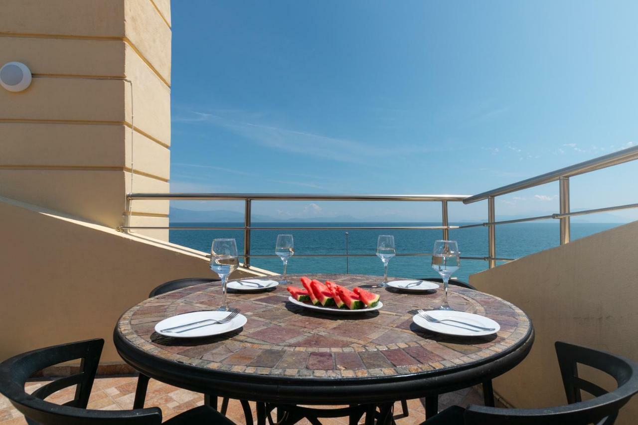 Diamante Beachfront Suites Xylokastro Dış mekan fotoğraf